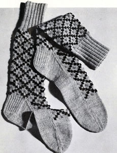 Diamond Argyle Socks Pattern