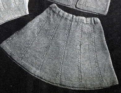 Skirt with Drawn Cables Pattern