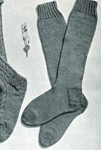Knee Socks Pattern #403