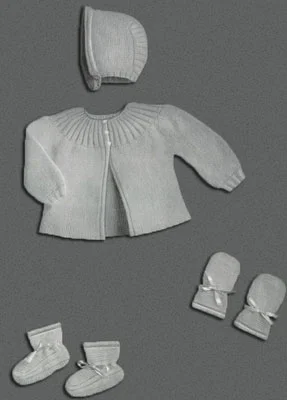 Baby Set in Quaker Stitch Pattern