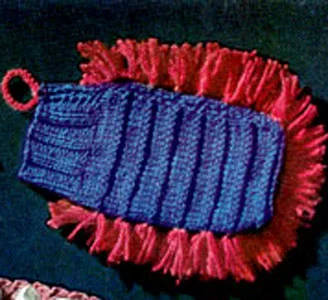 Knitted Dusting Mitt