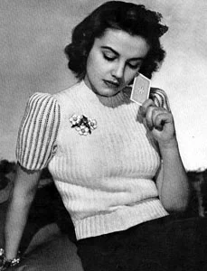 Ribbed Pullover