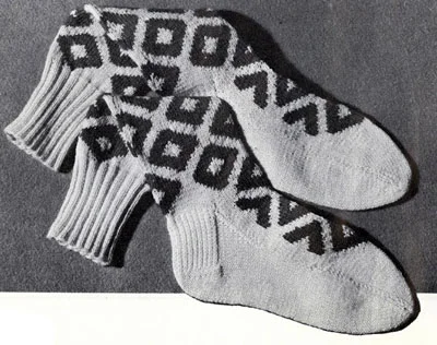Bold Diamond Argyle Socks Pattern