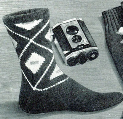 Large Diamond Socks Pattern