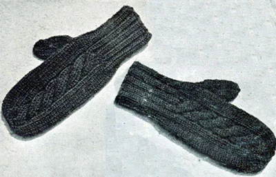 Cable Mittens Pattern #397