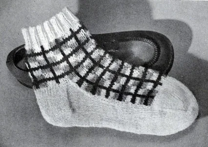 Children's Sock Pattern No. 526 | Sizes 7½ to 10